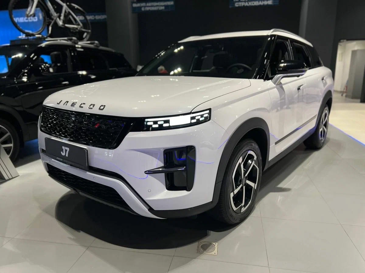 Jaecoo J7 Новый в наличии по цене от 1 679 000 рублей